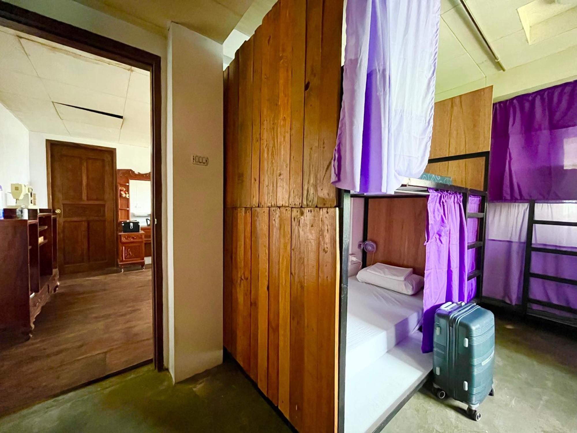 Uncharted Hostel Puerto Galera Eksteriør bilde